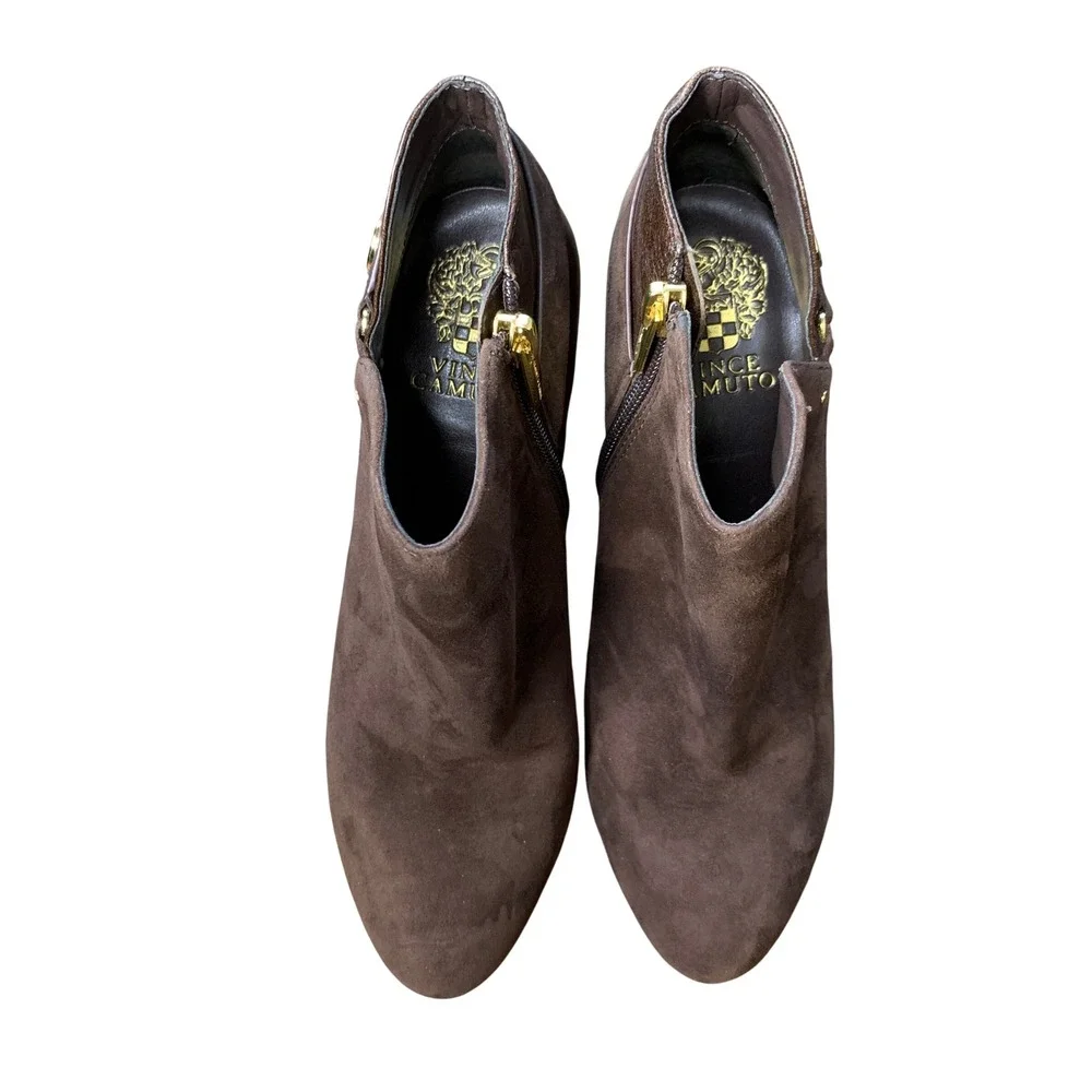 Vince Camuto Venten Brown Suede Leather Ankle Bootie Gold Zipper Buckle Heel 6.5